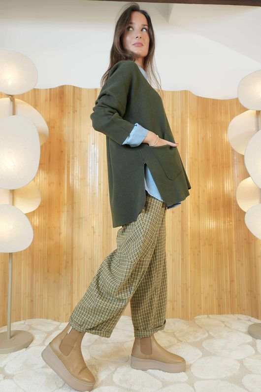 Purdy V Neck Luxury Blanket Knit Khaki